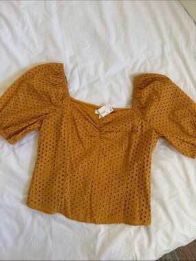 H&M Mustard Eyelet Puff-Sleeve Blouse NWT size small